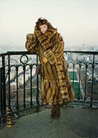 Светлана рекламирует шубы Revillon в Париже